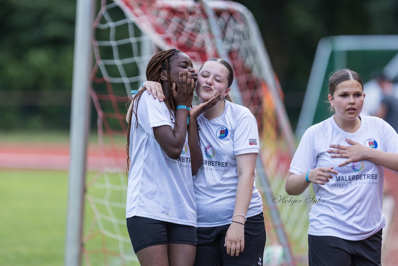 Bild 97 - Loewinnen Cup